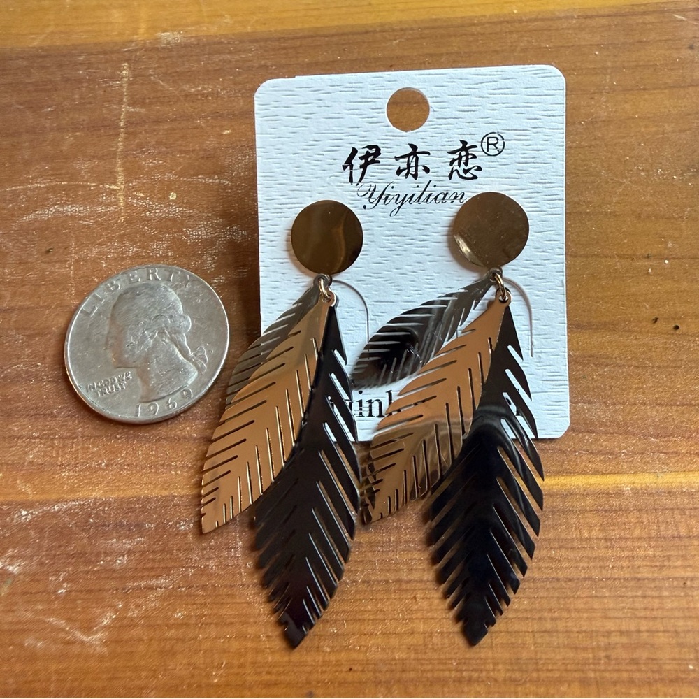 Yiyitian Gold-tone Black Stainless Steel Layered Feather Dangle Earrings NEW - Picture 7 of 7